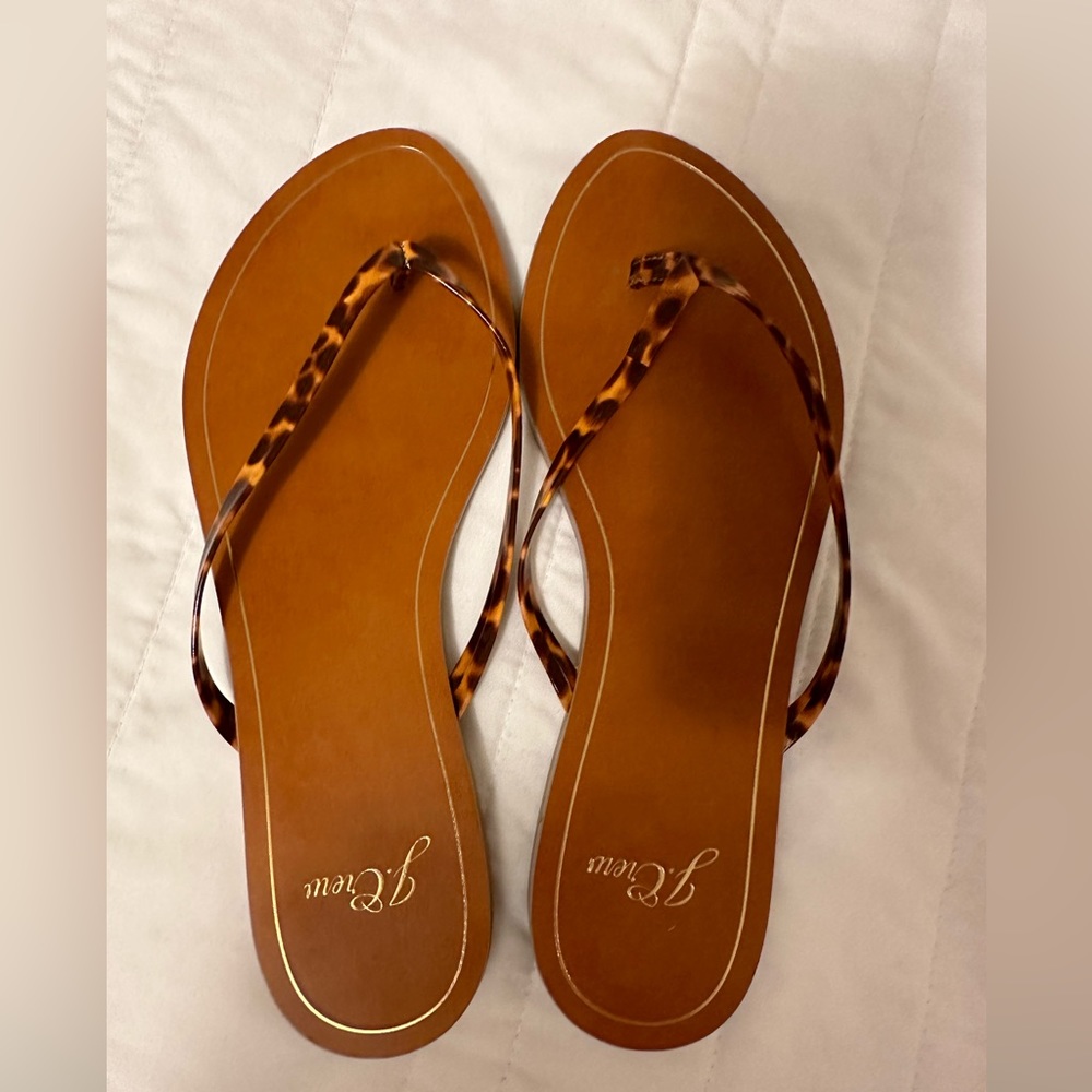 Women’s J. Crew flip flops